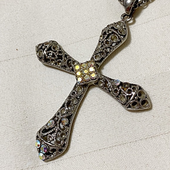 Premier Design Rhinestone Cross - Picture 7 of 7